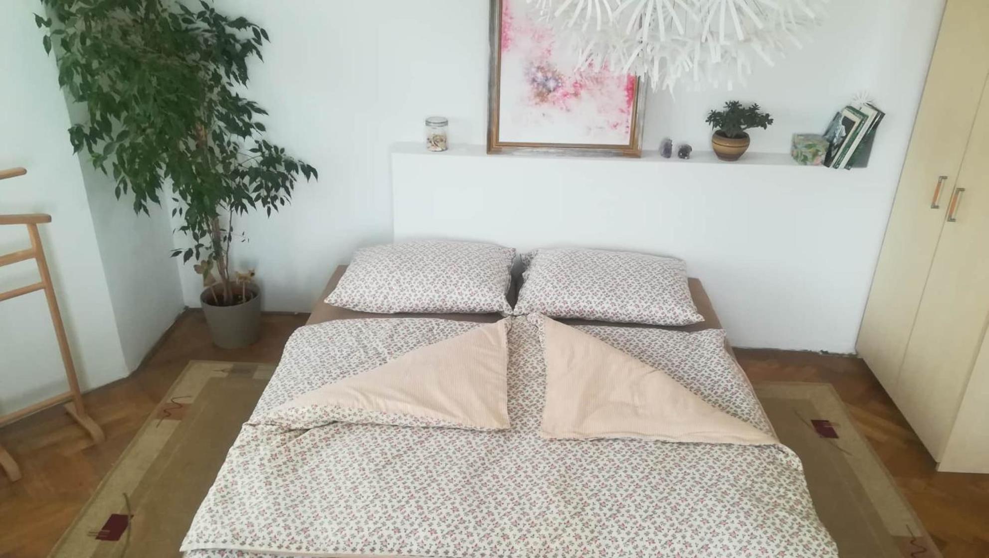 Penzion Flora Жатец Экстерьер фото
