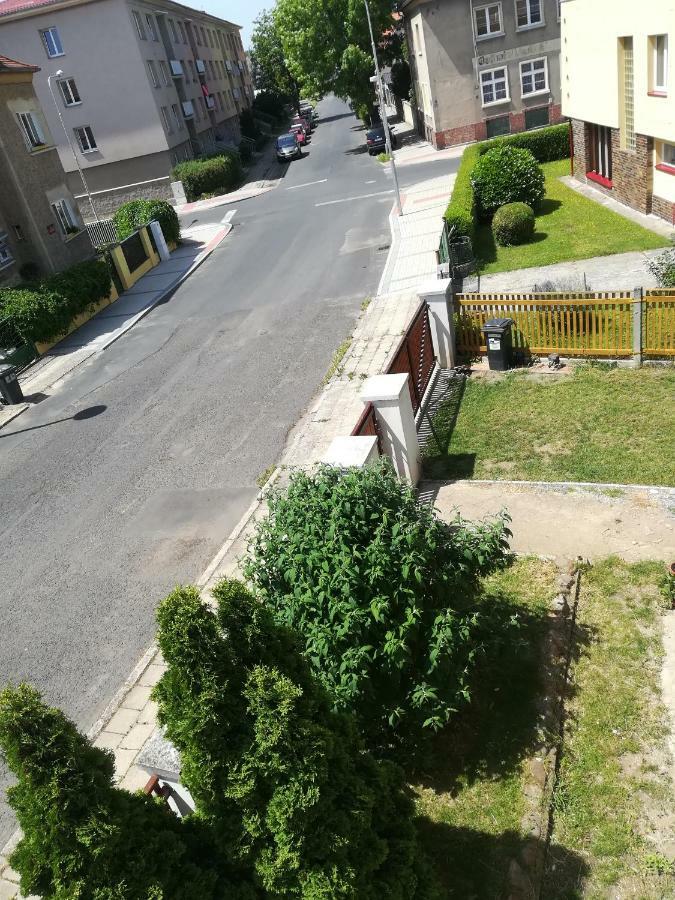 Penzion Flora Жатец Экстерьер фото